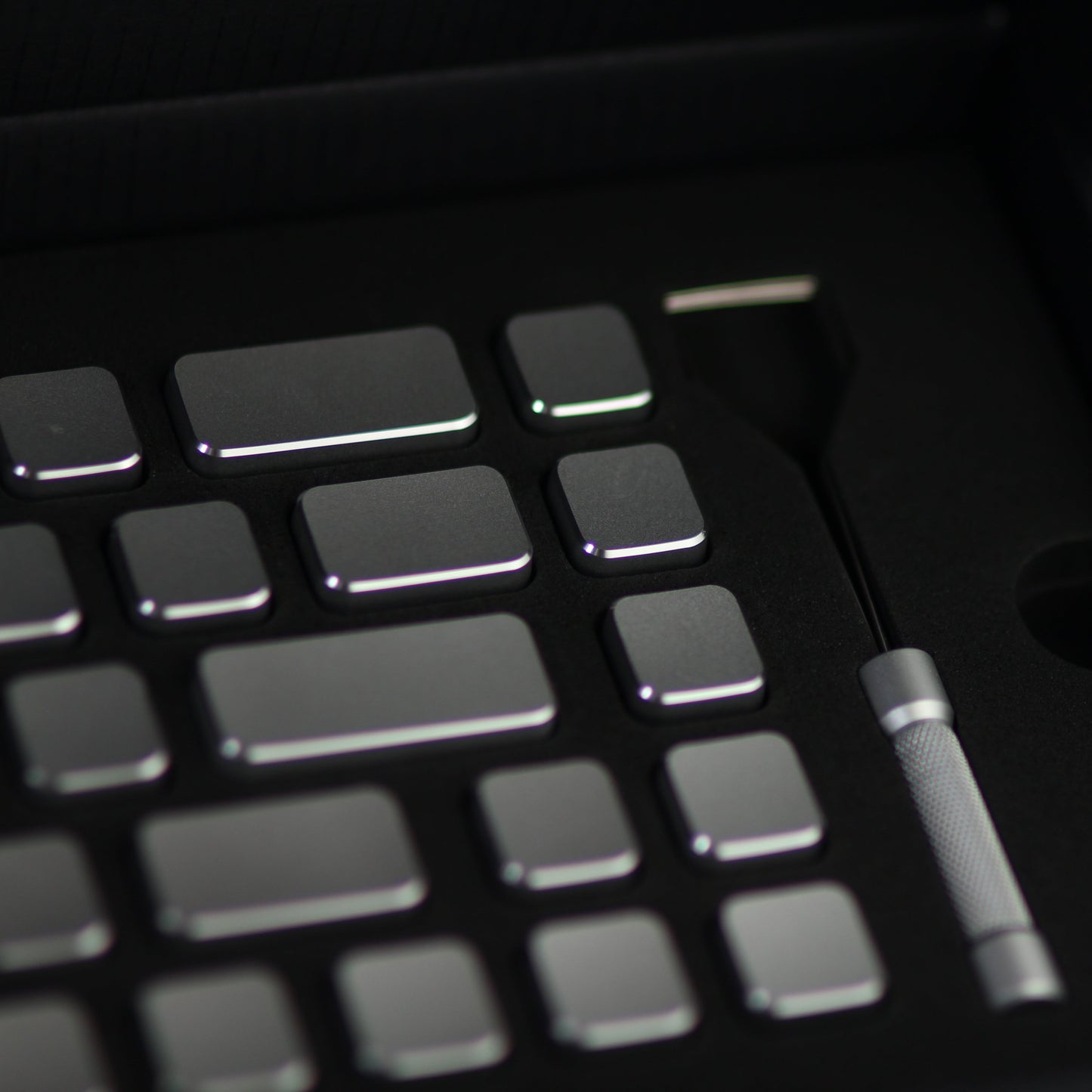 ESSENSE Collection - 1.5u Aluminum Keycap
